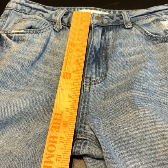 Altar’d State Women’s Straight Leg Jeans Size 26 Raw Hem Distressed Denim - Picture 5 of 7